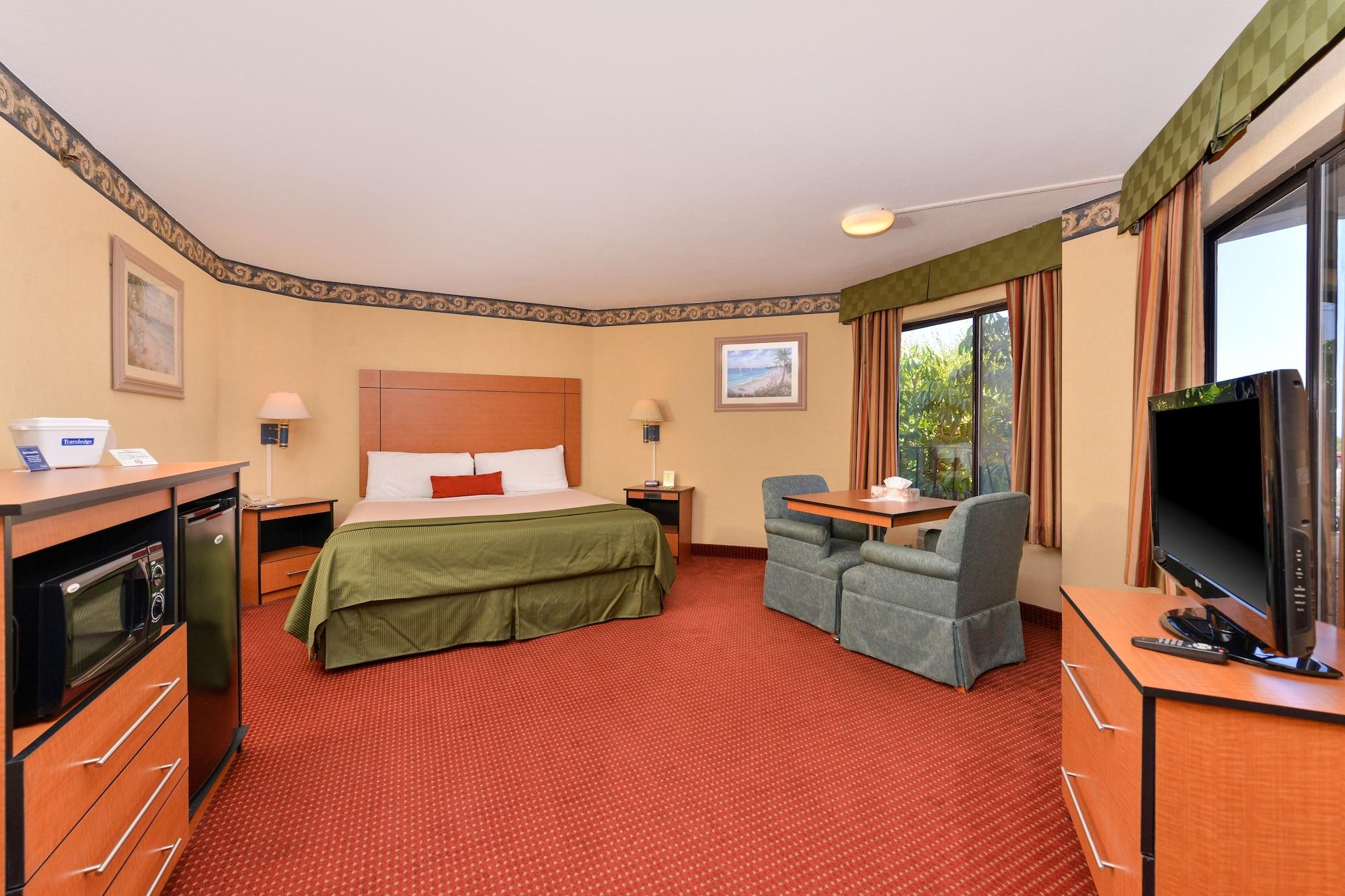 ทราเวลลอดจ์ ซาน เคลเมนเต บีช Hotel ซานเคลเมนที ภายนอก รูปภาพ