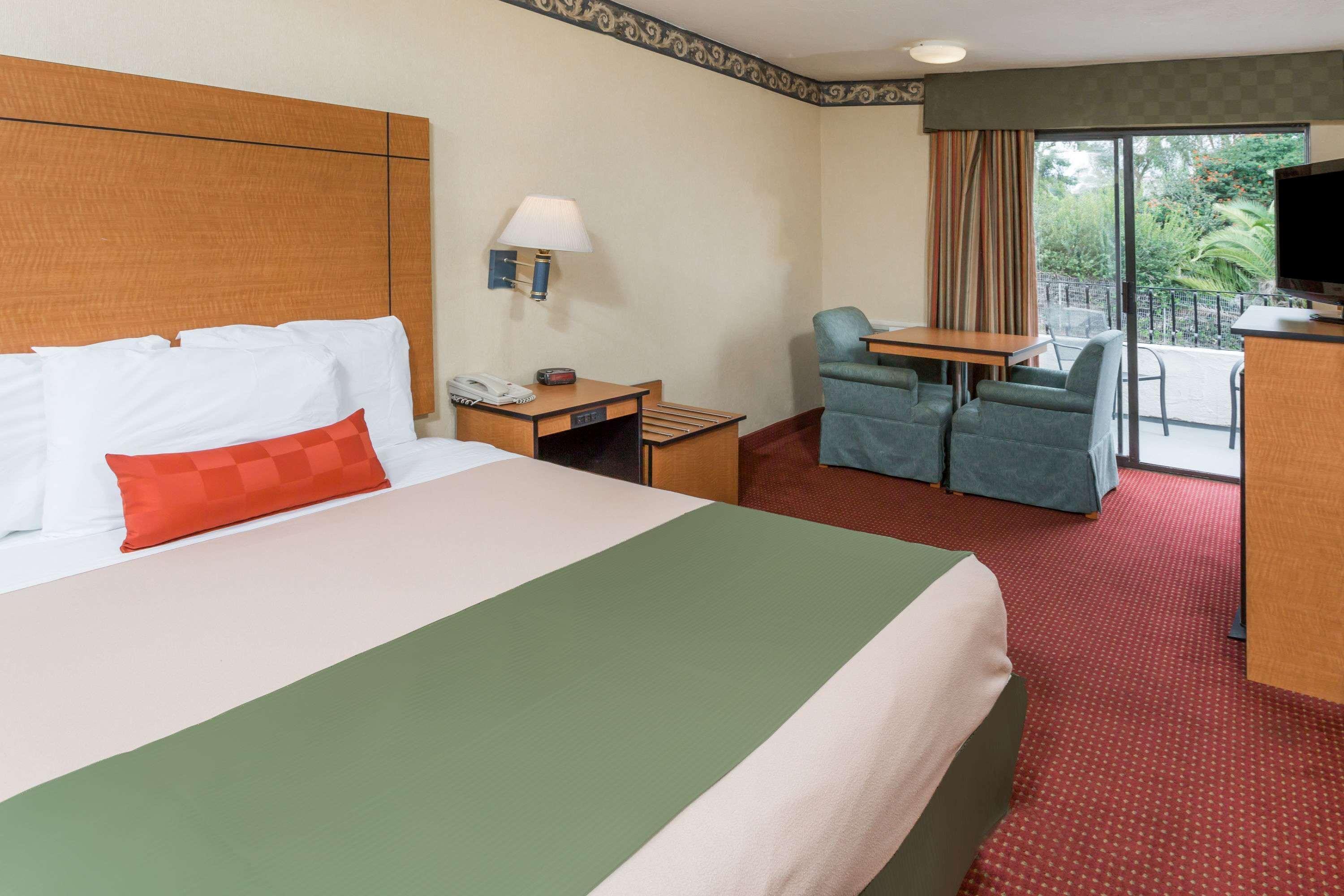 ทราเวลลอดจ์ ซาน เคลเมนเต บีช Hotel ซานเคลเมนที ภายนอก รูปภาพ